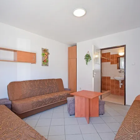 U Gosi ياروسوافيتس